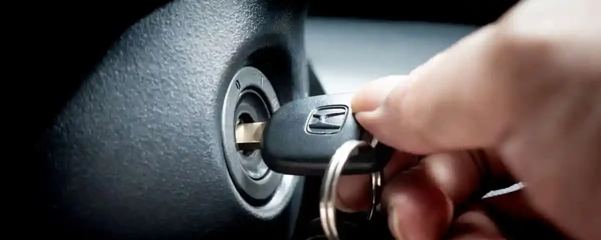 صيانة كونتاكت السيارة