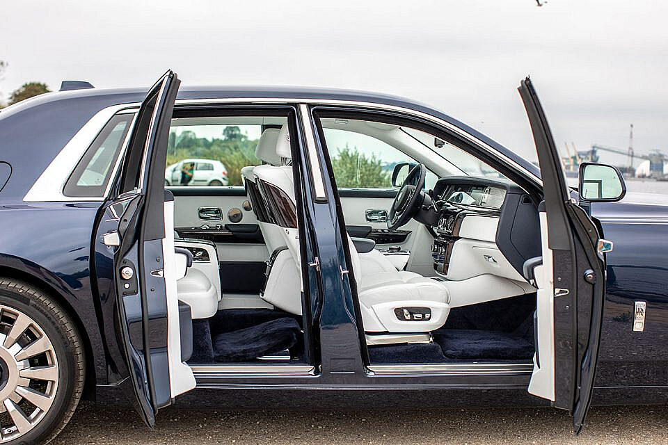 أنواع ابواب السيارة