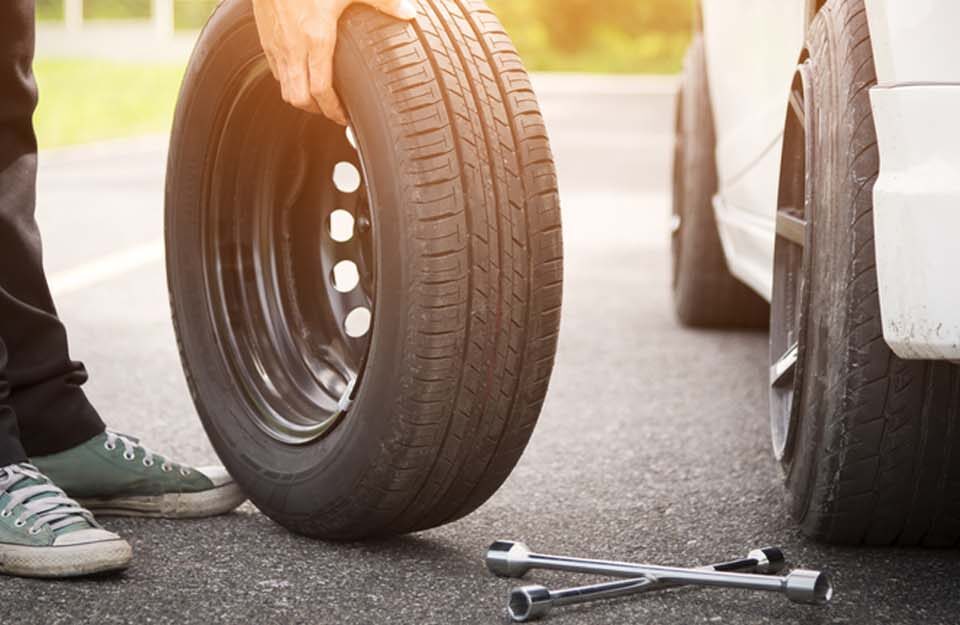 تبديل اطارات سيارات متنقل بالكويت - 55014426 - دليل تفصيلي